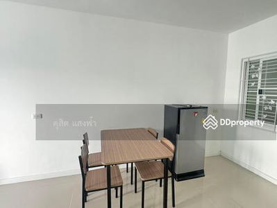 Townhome for rent, J City Sriracha, fully furnished, ready to move in, Chon Buri, Thailand Townhome for rent, J City Sriracha, fully furnished, ready to move in, Chon Buri, Thailand