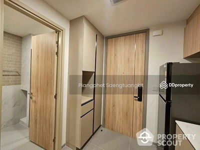 The Extro Phayathai-Rangnam, Bangkok, Thailand The Extro Phayathai-Rangnam, Bangkok, Thailand