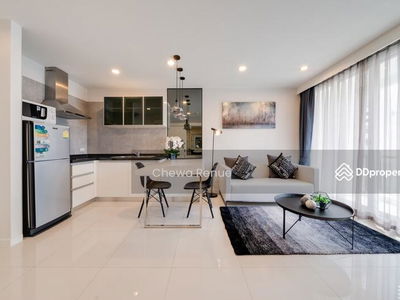 THE SURAWONG BY CHEWATHAI HUP SOON, Bangkok, Thailand THE SURAWONG BY CHEWATHAI HUP SOON, Bangkok, Thailand