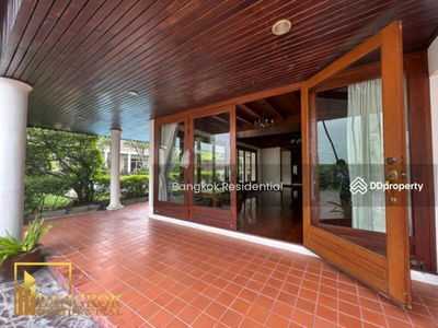 Single House in Compound, Bangkok, Thailand Single House in Compound, Bangkok, Thailand