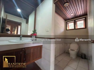 Single House in Compound, Bangkok, Thailand Single House in Compound, Bangkok, Thailand