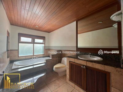 Single House in Compound, Bangkok, Thailand Single House in Compound, Bangkok, Thailand