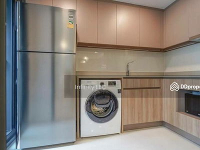 Condo for rent, corner room, next to Bts Ekkamai, large room, city view, Taka Huas, Bangkok, Thailand Condo for rent, corner room, next to Bts Ekkamai, large room, city view, Taka Huas, Bangkok, Thailand