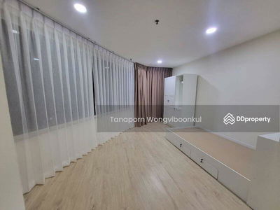 Moon Tower, Bangkok, Thailand Moon Tower, Bangkok, Thailand