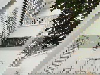 4 Bed House, Bangkok, Thailand 4 Bed House, Bangkok, Thailand