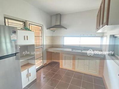 Single house for rent, House of Canary Village, Suan Suea, Sriracha, Chon Buri., Thailand Single house for rent, House of Canary Village, Suan Suea, Sriracha, Chon Buri., Thailand