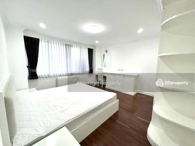 Acadamia Grand Tower, Bangkok, Thailand Acadamia Grand Tower, Bangkok, Thailand