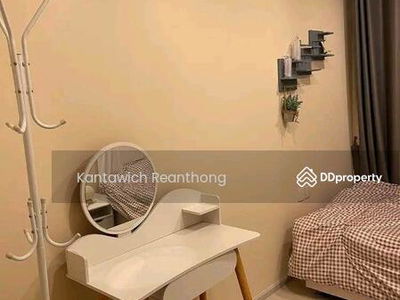 Life Sukhumvit 48, Bangkok, Thailand Life Sukhumvit 48, Bangkok, Thailand