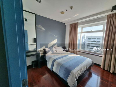 Circle Condominium, Bangkok, Thailand Circle Condominium, Bangkok, Thailand