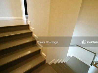 The Crest Sukhumvit 34, Bangkok, Thailand The Crest Sukhumvit 34, Bangkok, Thailand