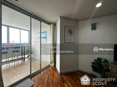 Tai Ping Towers, Bangkok, Thailand Tai Ping Towers, Bangkok, Thailand