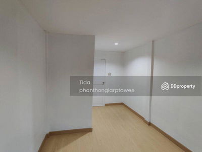 Townhouse Prasertmanukit, Bangkok, Thailand Townhouse Prasertmanukit, Bangkok, Thailand