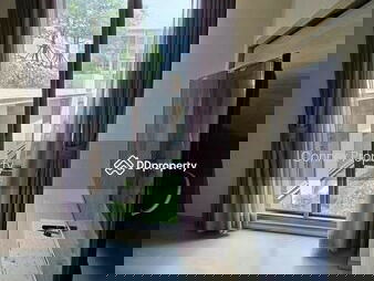 Phyll Phahol 34, Bangkok, Thailand Phyll Phahol 34, Bangkok, Thailand