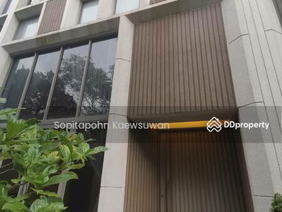 Quarter 39, Bangkok, Thailand Quarter 39, Bangkok, Thailand