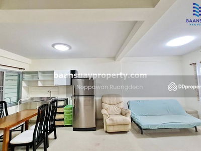 For rent, 3-story townhome, Bangkoknon Road. Near the Purple Line, Tiwanon Intersection Station, Nonthaburi, Thailand For rent, 3-story townhome, Bangkoknon Road. Near the Purple Line, Tiwanon Intersection Station, Nonthaburi, Thailand