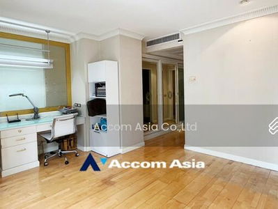 Langsuan Ville, Bangkok, Thailand Langsuan Ville, Bangkok, Thailand