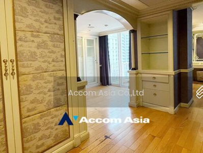 Langsuan Ville, Bangkok, Thailand Langsuan Ville, Bangkok, Thailand