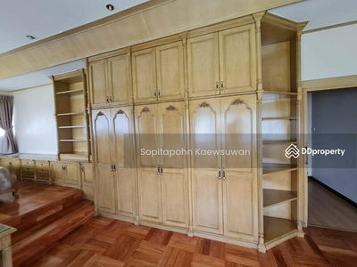 10110, Bangkok, Thailand 10110, Bangkok, Thailand