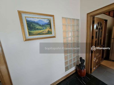 10110, Bangkok, Thailand 10110, Bangkok, Thailand