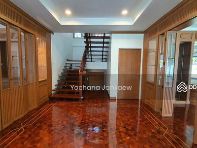 Spacious 4-Br House near BTS Phloen Chit (1019636), Bangkok, Thailand Spacious 4-Br House near BTS Phloen Chit (1019636), Bangkok, Thailand