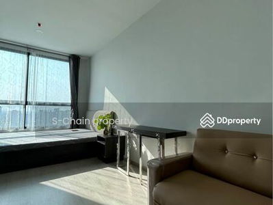 Elio Del Nest, Bangkok, Thailand Elio Del Nest, Bangkok, Thailand