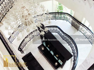 Royal Residence park, Bangkok, Thailand Royal Residence park, Bangkok, Thailand