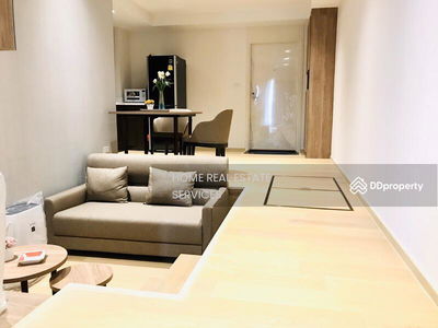 Runesu Thonglor 5, Bangkok, Thailand Runesu Thonglor 5, Bangkok, Thailand