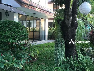 10110, Bangkok, Thailand 10110, Bangkok, Thailand