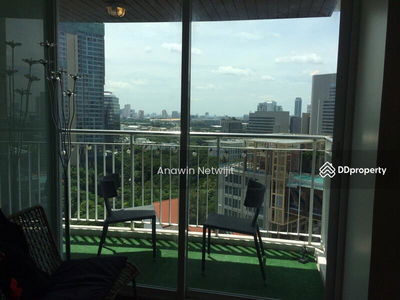 Urbana Langsuan, Bangkok, Thailand Urbana Langsuan, Bangkok, Thailand