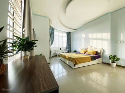 Dang Thuy Tram Street, Vietnam Dang Thuy Tram Street, Vietnam