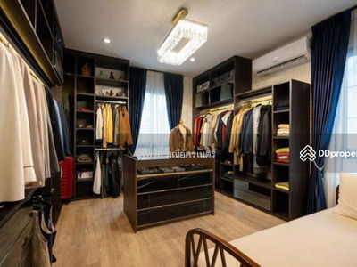 The Matias Kalapapruek-Kanchanapisek, Bangkok, Thailand The Matias Kalapapruek-Kanchanapisek, Bangkok, Thailand