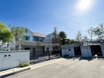 Nantawan Rama 9 New Krungthepkreetha, Bangkok, Thailand Nantawan Rama 9 New Krungthepkreetha, Bangkok, Thailand