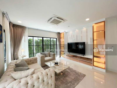 Nantawan Rama 9 New Krungthepkreetha, Bangkok, Thailand Nantawan Rama 9 New Krungthepkreetha, Bangkok, Thailand