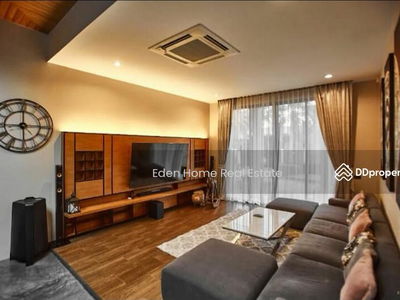 Beautiful 3-Bedroom Pool Villa in Nai Harn, Phuket., Thailand Beautiful 3-Bedroom Pool Villa in Nai Harn, Phuket., Thailand