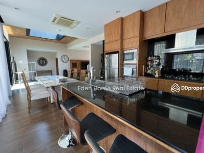 Beautiful 3-Bedroom Pool Villa in Nai Harn, Phuket., Thailand Beautiful 3-Bedroom Pool Villa in Nai Harn, Phuket., Thailand