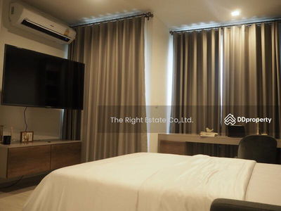 Life One Wireless, Bangkok, Thailand Life One Wireless, Bangkok, Thailand