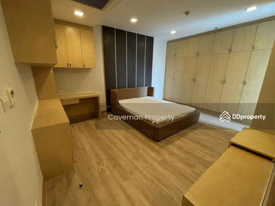 Nusasiri Grand, Bangkok, Thailand Nusasiri Grand, Bangkok, Thailand