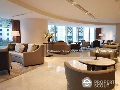 Magnolias Ratchadamri Boulevard, Bangkok, Thailand Magnolias Ratchadamri Boulevard, Bangkok, Thailand