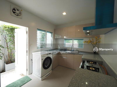 Mantana Bangna-Wongwaen, Bangkok, Thailand Mantana Bangna-Wongwaen, Bangkok, Thailand