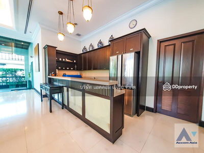Private Swimming Pool, Pet friendly | 4 Bedrooms House For Rent in Sathorn, Bangkok AA32800, Bangkok, Thailand Private Swimming Pool, Pet friendly | 4 Bedrooms House For Rent in Sathorn, Bangkok AA32800, Bangkok, Thailand