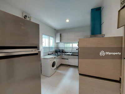 Mantana Bangna Km.7, Samut Prakan, Thailand Mantana Bangna Km.7, Samut Prakan, Thailand