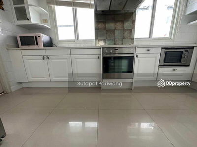 Baan Nunthasiri, Bangkok, Thailand Baan Nunthasiri, Bangkok, Thailand