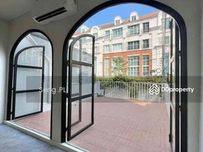 Townhouse for rent, 4 floors, Sukhumvit 55, Thonglor, Bangkok., Thailand Townhouse for rent, 4 floors, Sukhumvit 55, Thonglor, Bangkok., Thailand