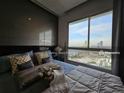 Lumpini Park Riverside Rama 3, Bangkok, Thailand Lumpini Park Riverside Rama 3, Bangkok, Thailand