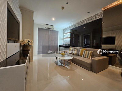 Lumpini Park Riverside Rama 3, Bangkok, Thailand Lumpini Park Riverside Rama 3, Bangkok, Thailand