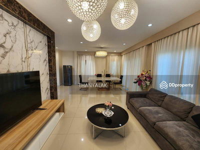 Luxury 2-story detached house, Village: Lumpini Suan Luang Rama 9,, Bangkok, Thailand Luxury 2-story detached house, Village: Lumpini Suan Luang Rama 9,, Bangkok, Thailand