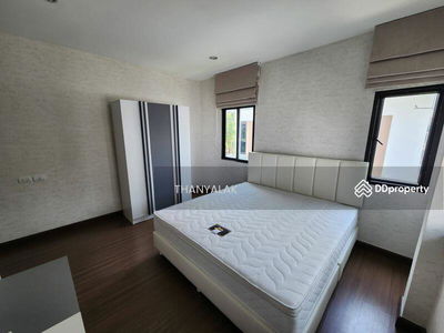 Luxury 2-story detached house, Village: Lumpini Suan Luang Rama 9,, Bangkok, Thailand Luxury 2-story detached house, Village: Lumpini Suan Luang Rama 9,, Bangkok, Thailand