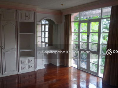 10310, Bangkok, Thailand 10310, Bangkok, Thailand