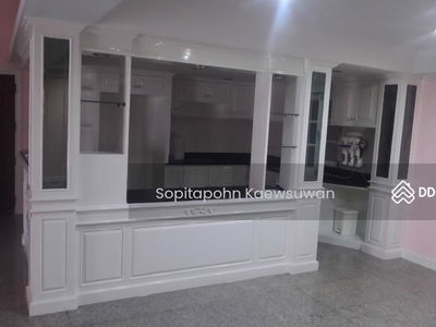 10310, Bangkok, Thailand 10310, Bangkok, Thailand