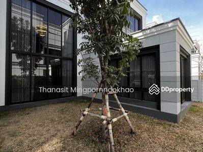 Malton Gates Krungthep Kreetha, Bangkok, Thailand Malton Gates Krungthep Kreetha, Bangkok, Thailand